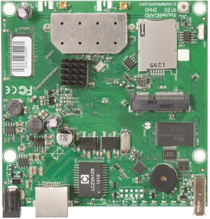 MikroTik RB912 2.4